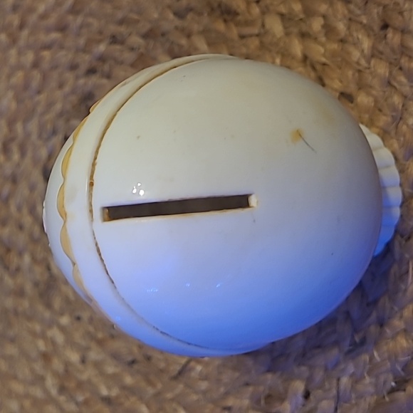 Vintage 'Baby's Nest Egg' Decorative Coin Bank - Picture 2 of 3